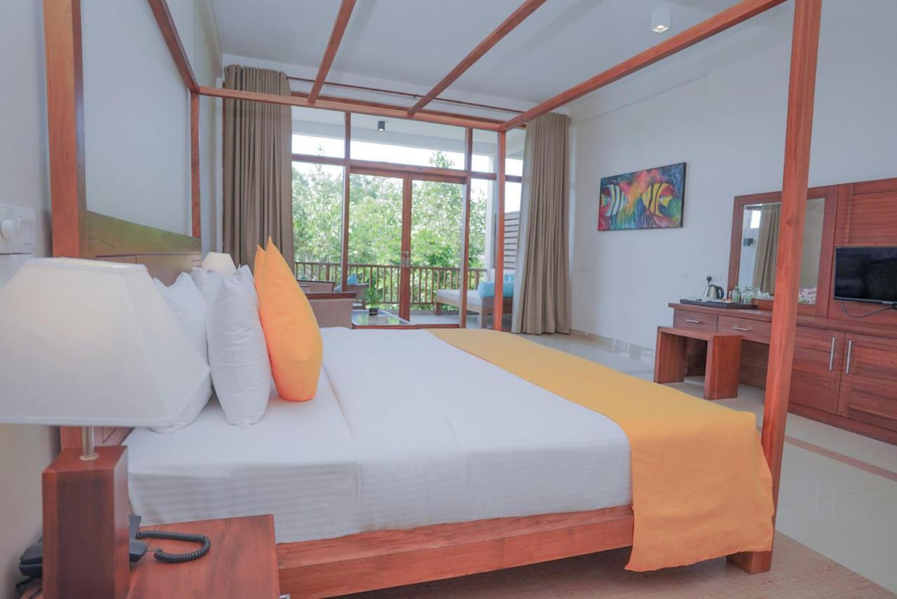 Hotel Breeze Pasikudah Passikudah Exterior foto