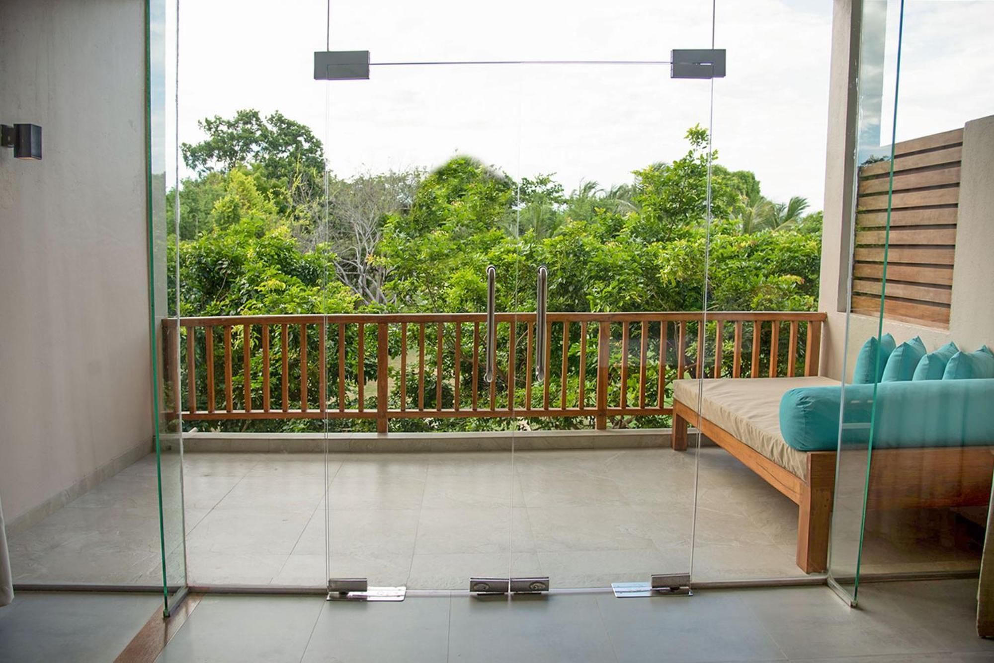 Hotel Breeze Pasikudah Passikudah Exterior foto
